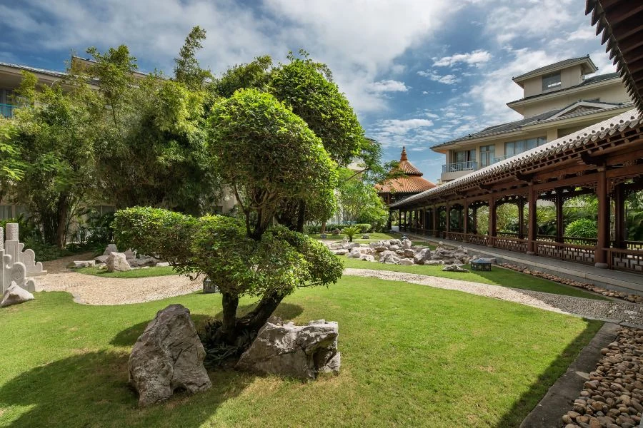 Swissôtel & Grand Mercure Sanya Yalong Bay — Территория Grand Mercure